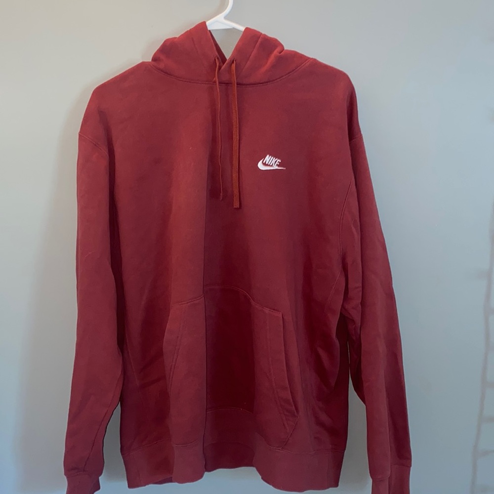 Maroon/red Nike hoodie